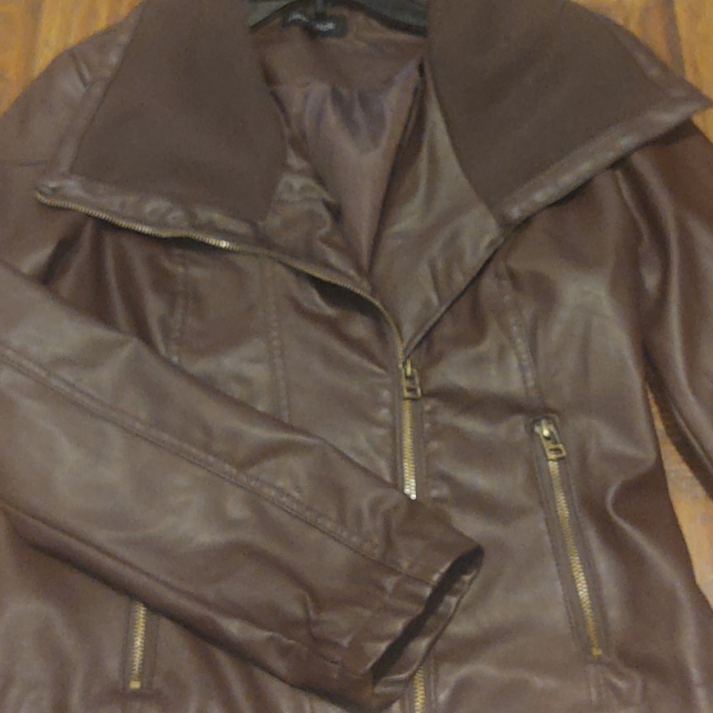 Jacket - Picture 5 of 7